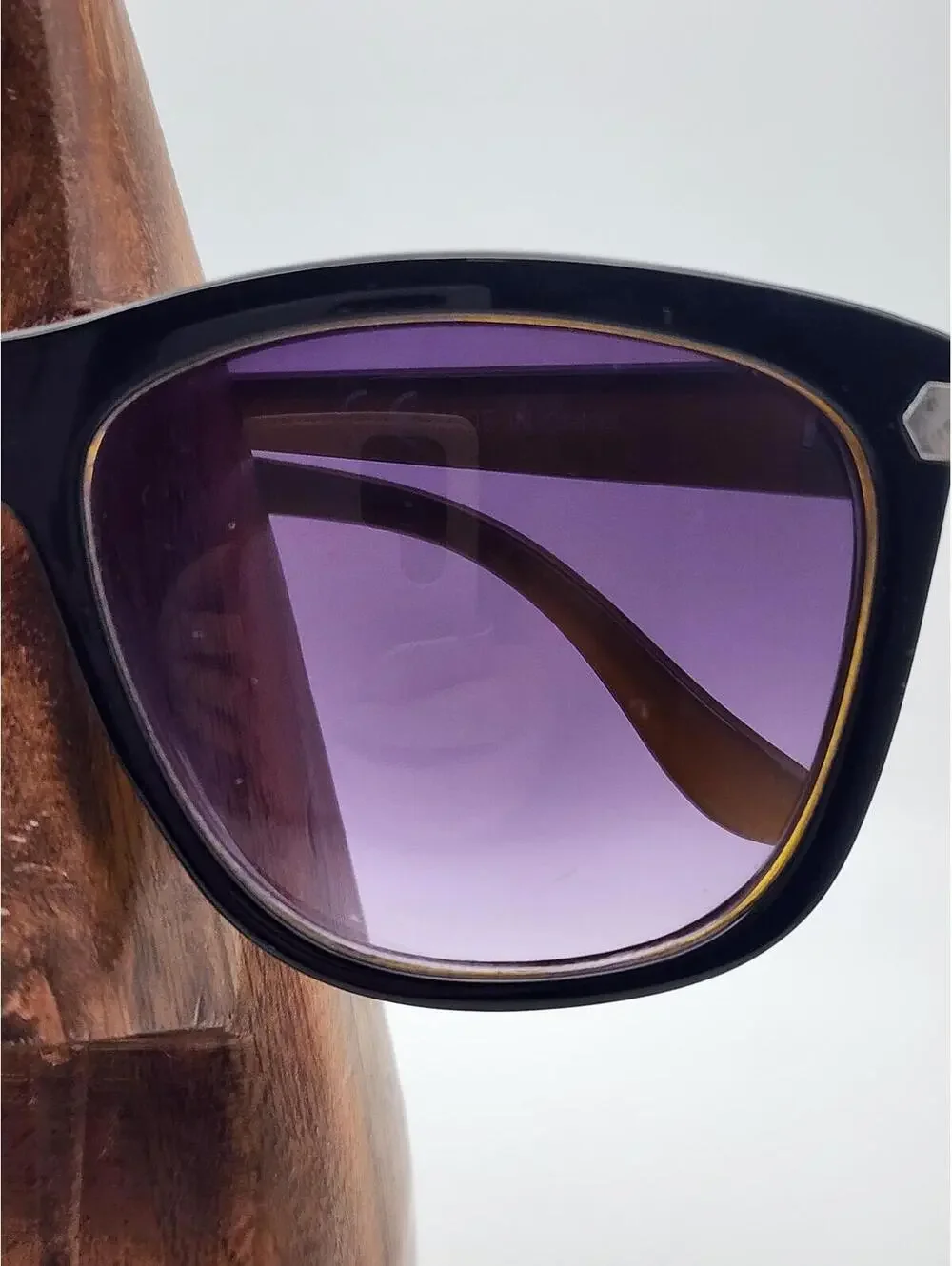Stradivarius Classic Black Frame Sunglasses with Purple Gradient Lenses